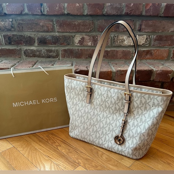 **SOLD** Michael Kors Vanilla Monogram Jet Set Travel Tote - Picture 1 of 14